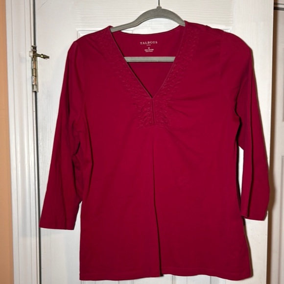 Talbots Women's‎ Red V-Neck Top with quarter length sleeves size M - Picture 1 of 4